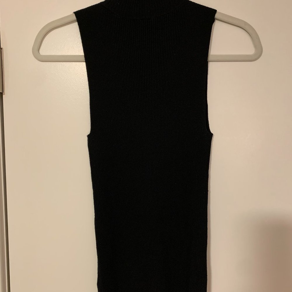 Express Black Ribbed Keyhole/Cut Out Top - Picture 5 of 5